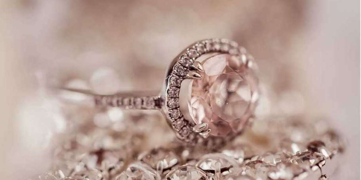 Unlocking Timeless Beauty: The Allure of Lab Diamond Engagement Rings