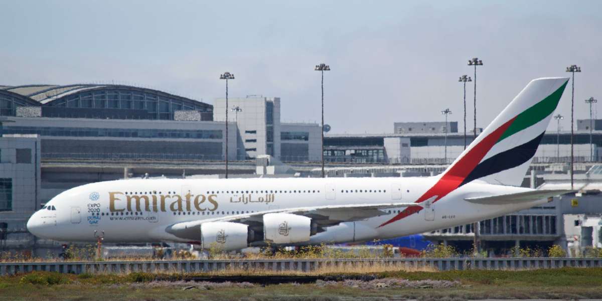 SFO International Terminal Emirates