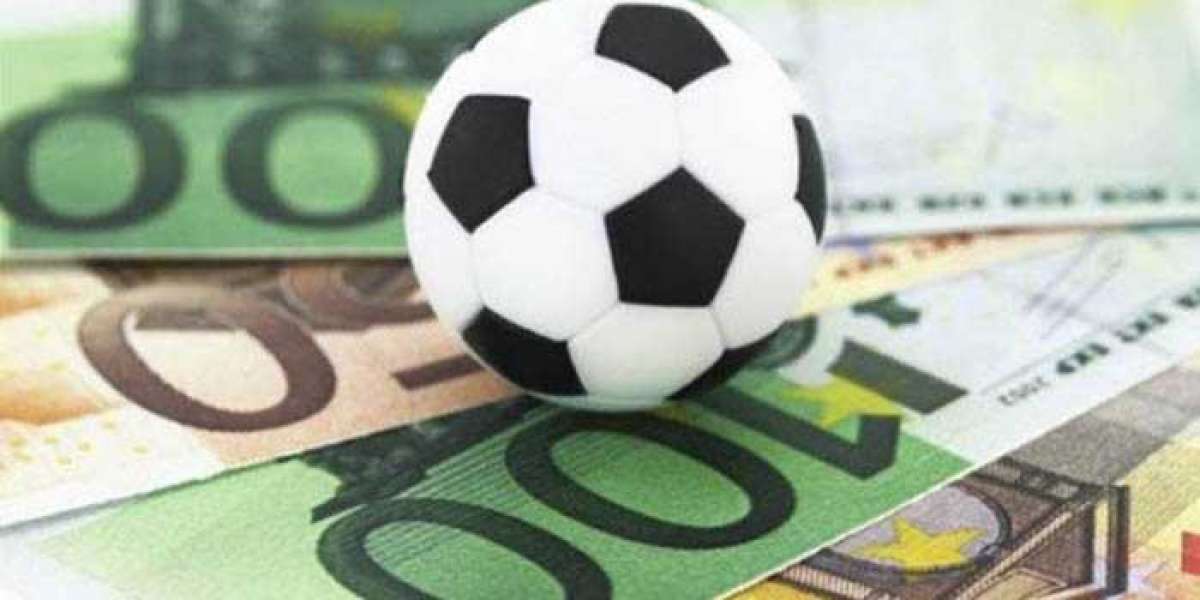 Guide To Read Football Betting Odds: Learning the Strategies of Experts