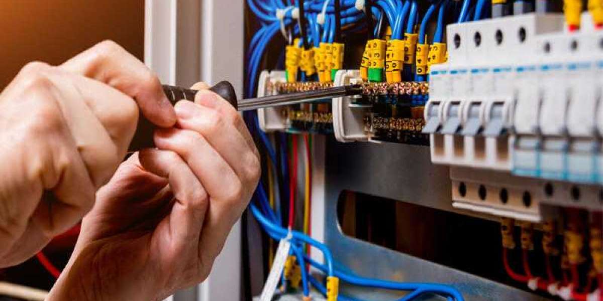 The Ultimate Guide to Finding an Electrician in London