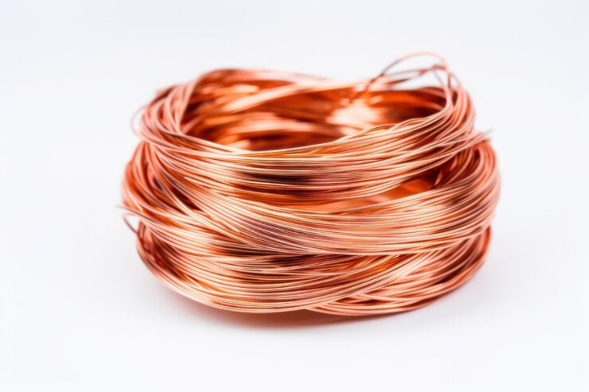 Looking into the Pros and Cons of Silver-Plated Copper Wire