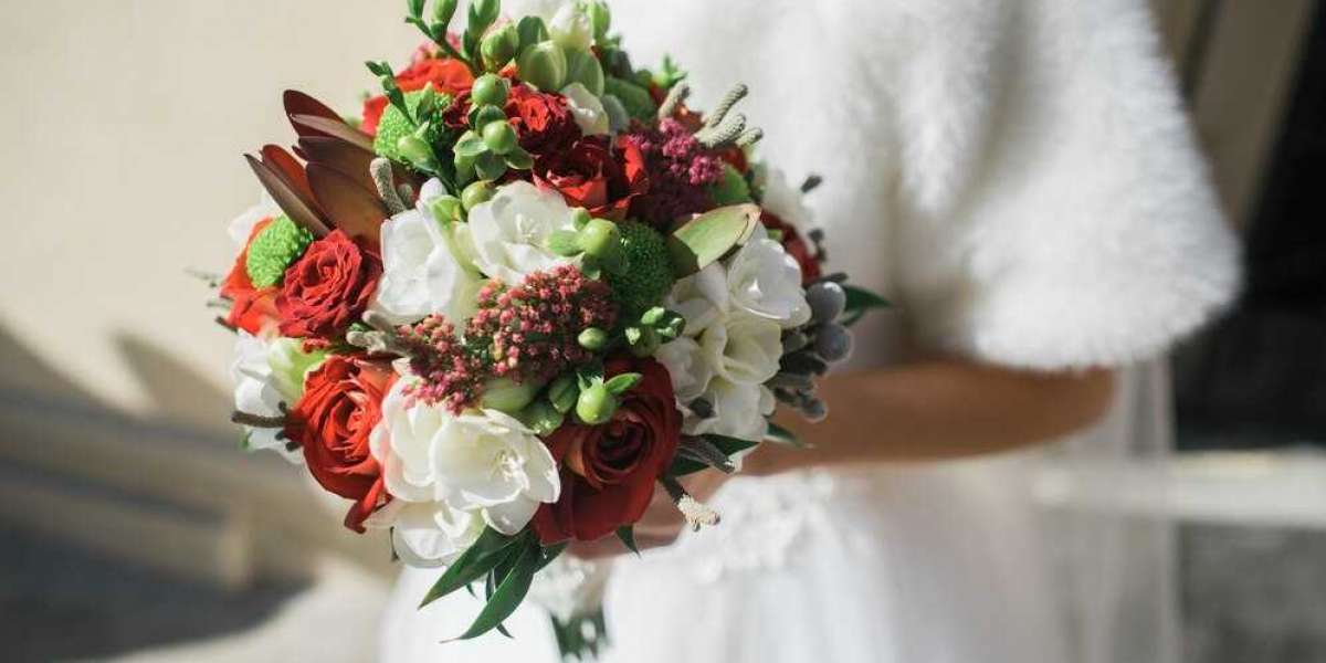 Top Bridal Bouquet Trends for 2024: Elegant and Affordable Designs