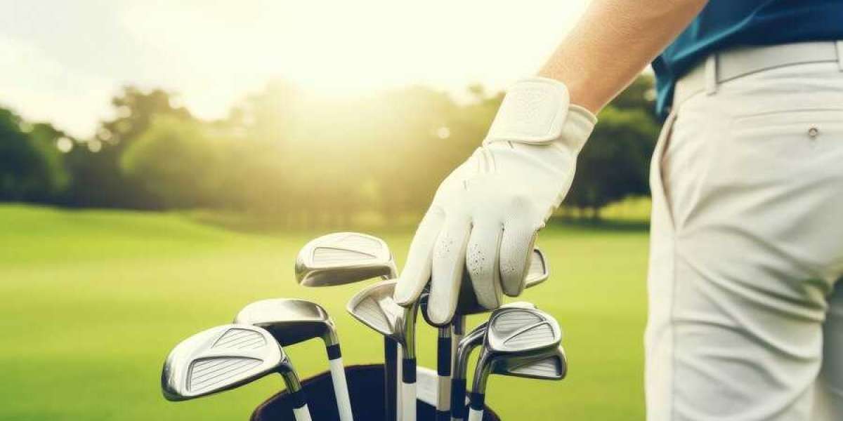 How Can the Right Golf Clubs Elevate Your Game?
