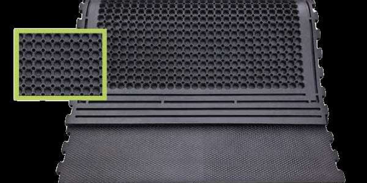 What Are the Best Horse Stall Mats for Comfort and Durability?