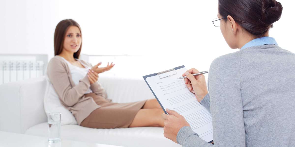 Best Psychiatrist in Ludhiana - DR. Priyanka kalra